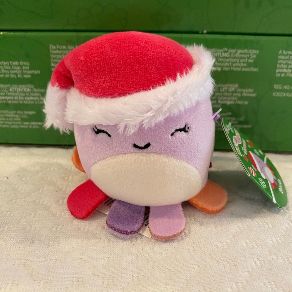 Micromallows “Beula” Octopus Plush Toy with Santa Hat